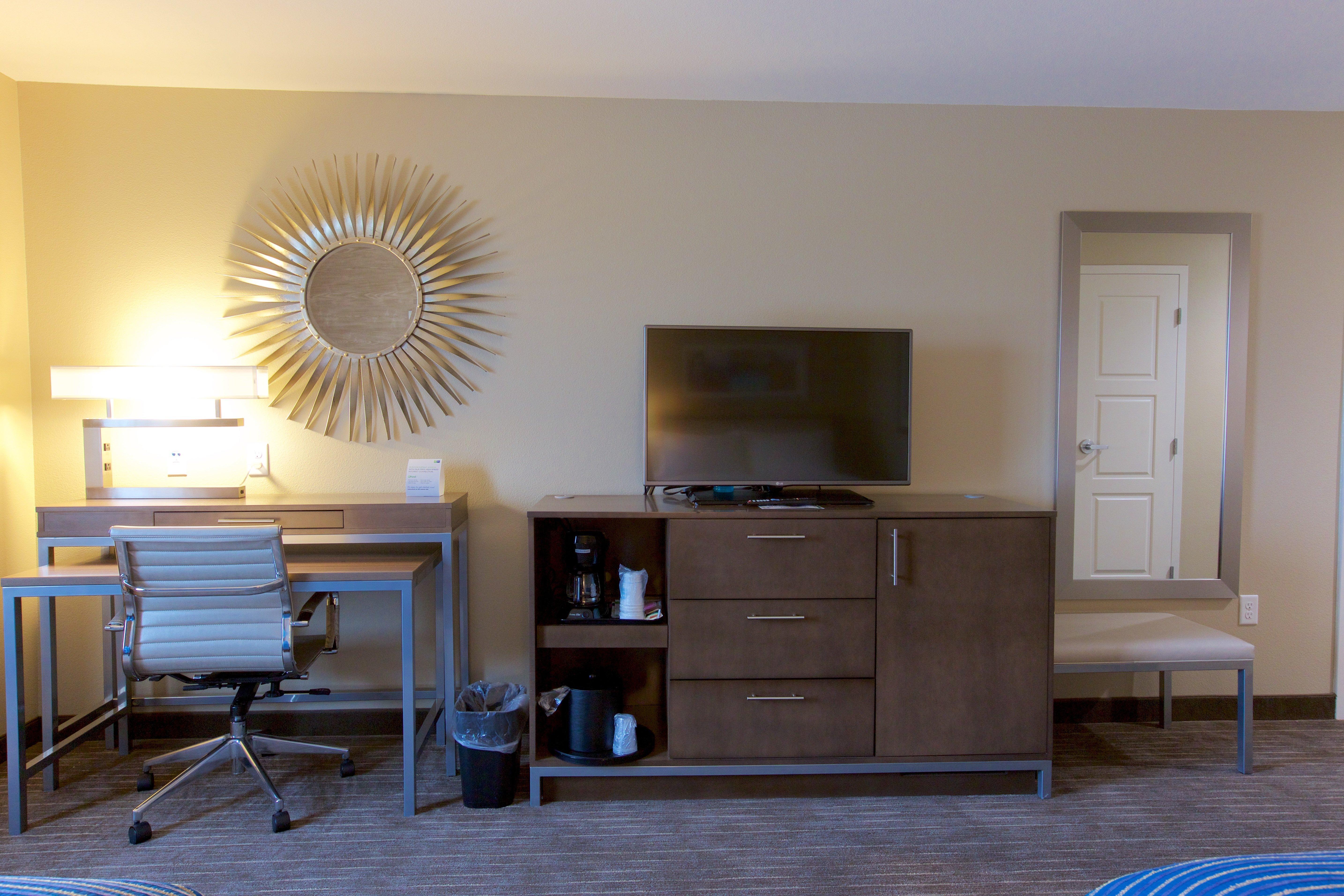 Holiday Inn Express Fargo Sw I94 Medical Center, An Ihg Hotel Exteriör bild