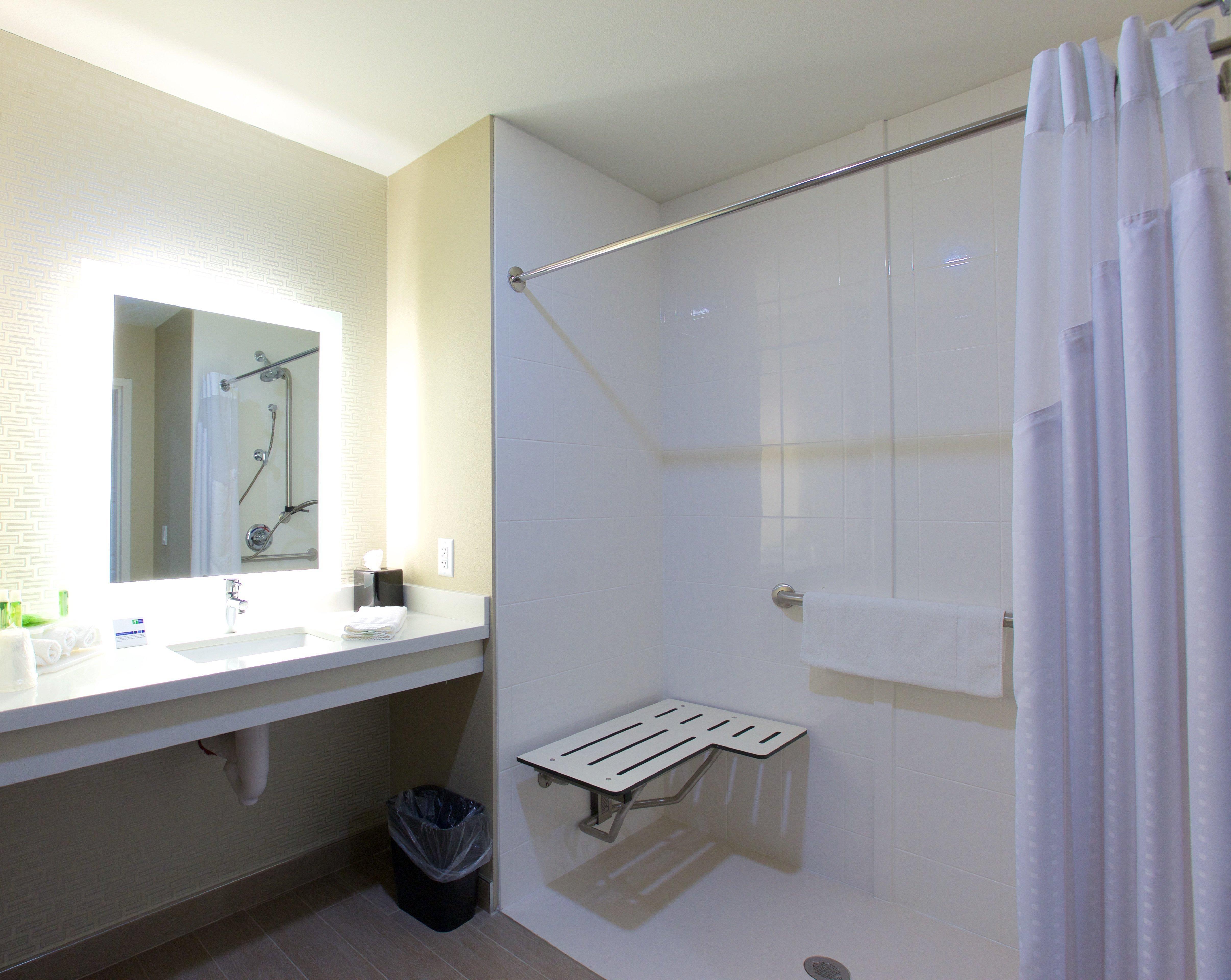 Holiday Inn Express Fargo Sw I94 Medical Center, An Ihg Hotel Exteriör bild