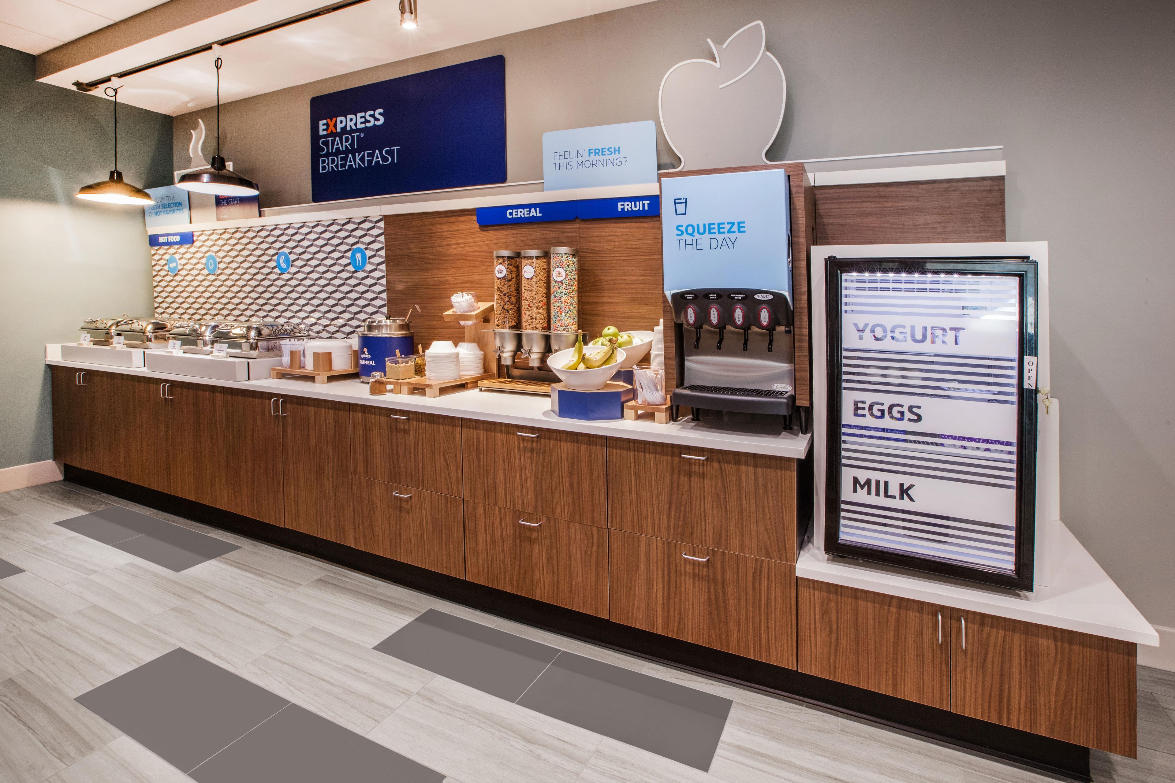 Holiday Inn Express Fargo Sw I94 Medical Center, An Ihg Hotel Exteriör bild