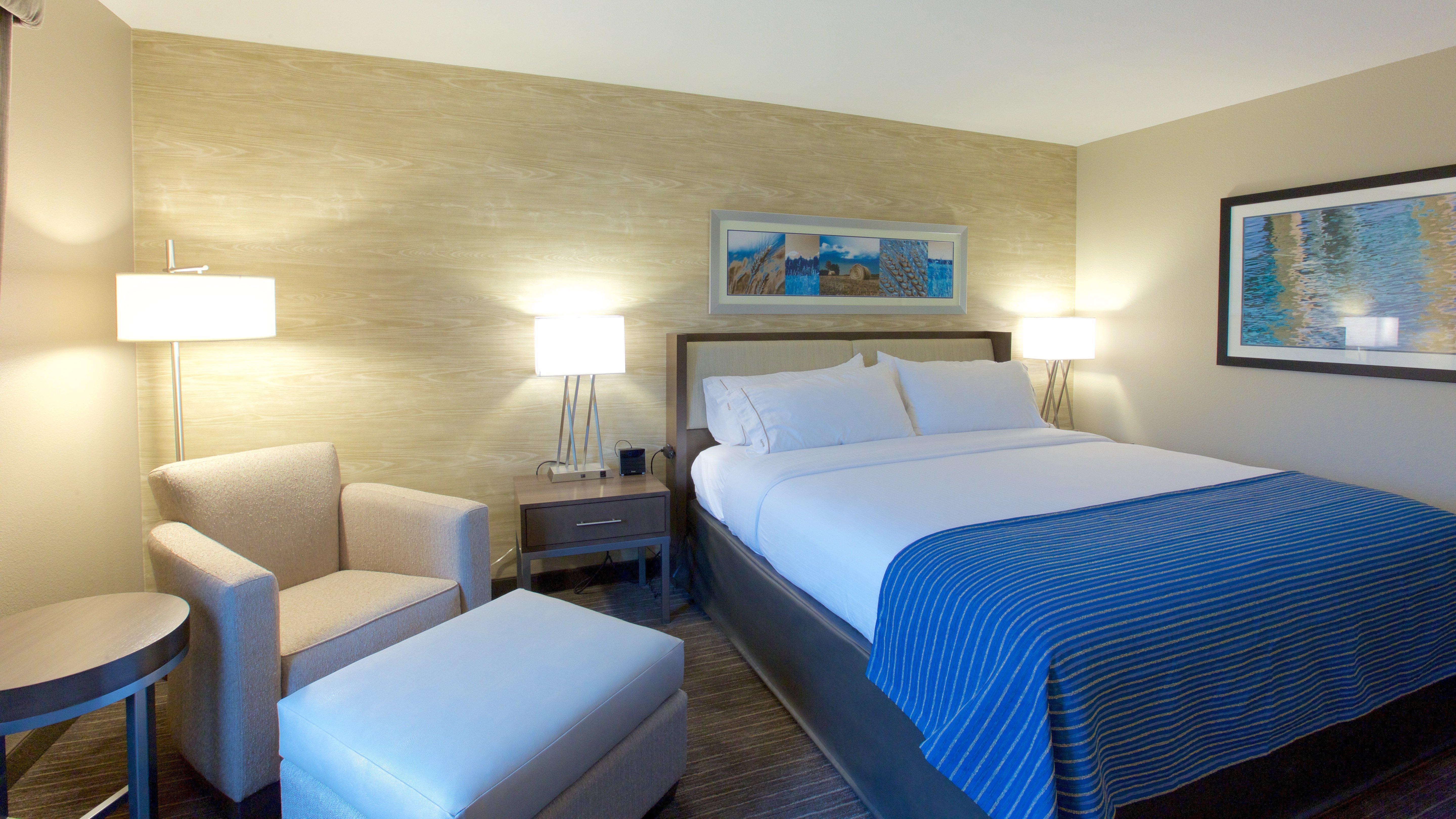 Holiday Inn Express Fargo Sw I94 Medical Center, An Ihg Hotel Exteriör bild