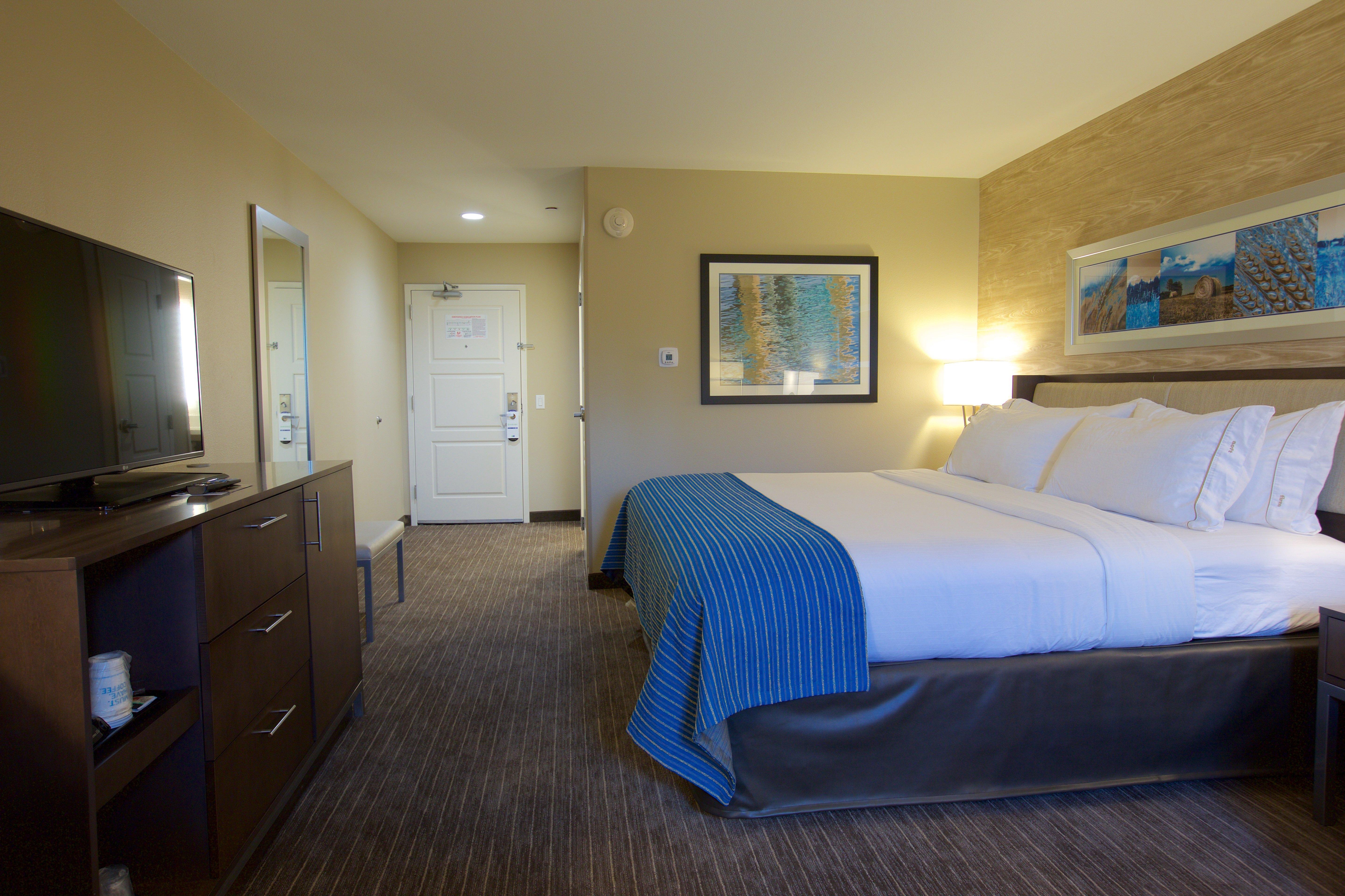Holiday Inn Express Fargo Sw I94 Medical Center, An Ihg Hotel Exteriör bild